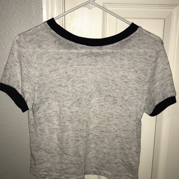 light grey forever 21 tee - Picture 3 of 3